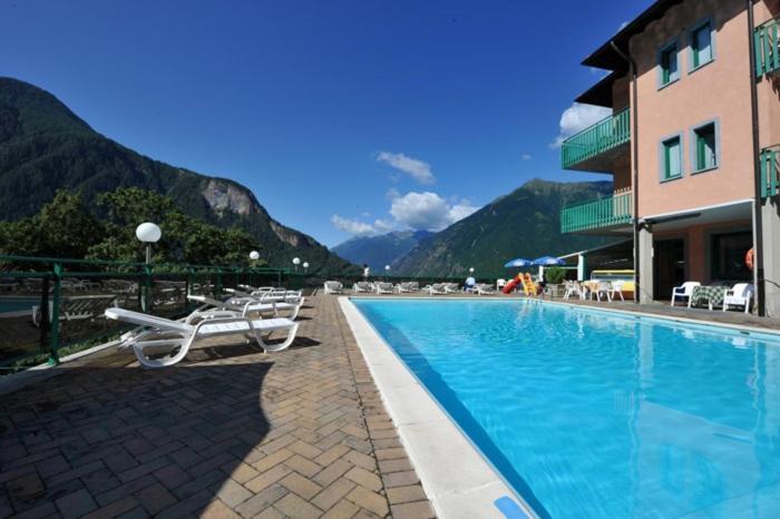 Hotel Torre Sondalo Exterior photo
